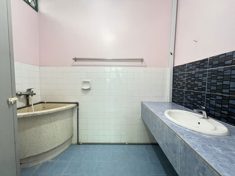 Rumah Banglo untuk Dijual di Taman Midah (Cheras) - Cindy Tan - Bathroom - PropertyGuru.com.my