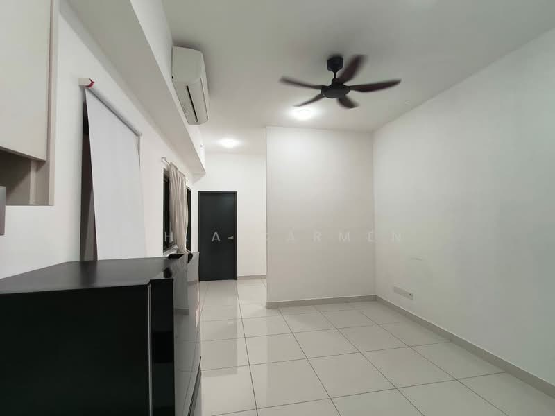 Servis Apartment untuk Disewa di Princeton Suites @ EduSentral - Chia Carmen - Living Room - PropertyGuru.com.my