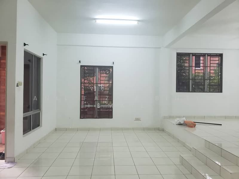 2-storey Terraced House for Sale in Alam Budiman (Shah Alam) - Anil Fazila Binti Ismail - Interior - PropertyGuru.com.my