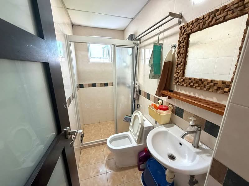Pangsapuri untuk Disewa di Bistari Impian Apartment - Vincent Tea - Bathroom - PropertyGuru.com.my