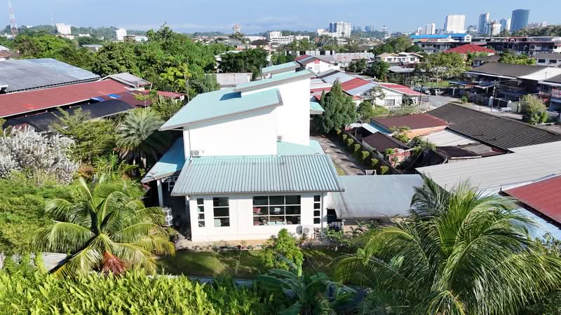 Bungalow for Sale in Kuching (Sarawak) - Sherene Kok - Exterior - PropertyGuru.com.my