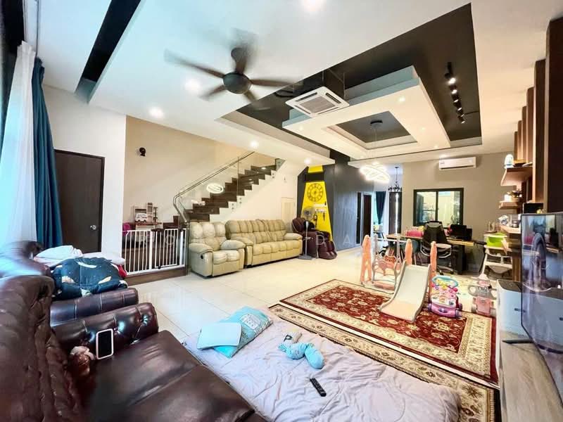 2-storey Terraced House for Rent in Semenyih (Selangor) - Rohani Daud - Living Room - PropertyGuru.com.my