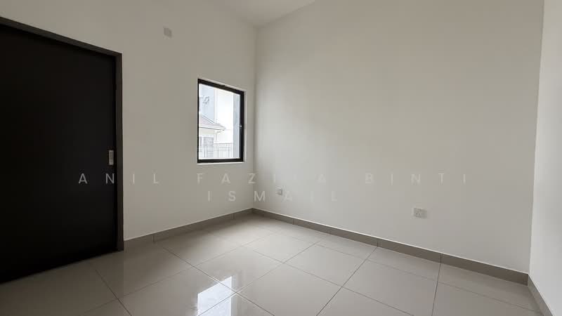 Terraced House for Sale in Klang (Selangor) - Anil Fazila Binti Ismail - Bedroom - PropertyGuru.com.my