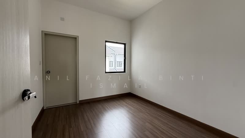 Terraced House for Sale in Klang (Selangor) - Anil Fazila Binti Ismail - Bedroom - PropertyGuru.com.my