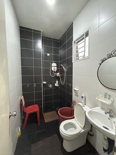 Rumah Teres 2 Tingkat untuk Dijual di Taman Eco Cascadia (Tebrau) - Jason Tan - Bathroom - PropertyGuru.com.my