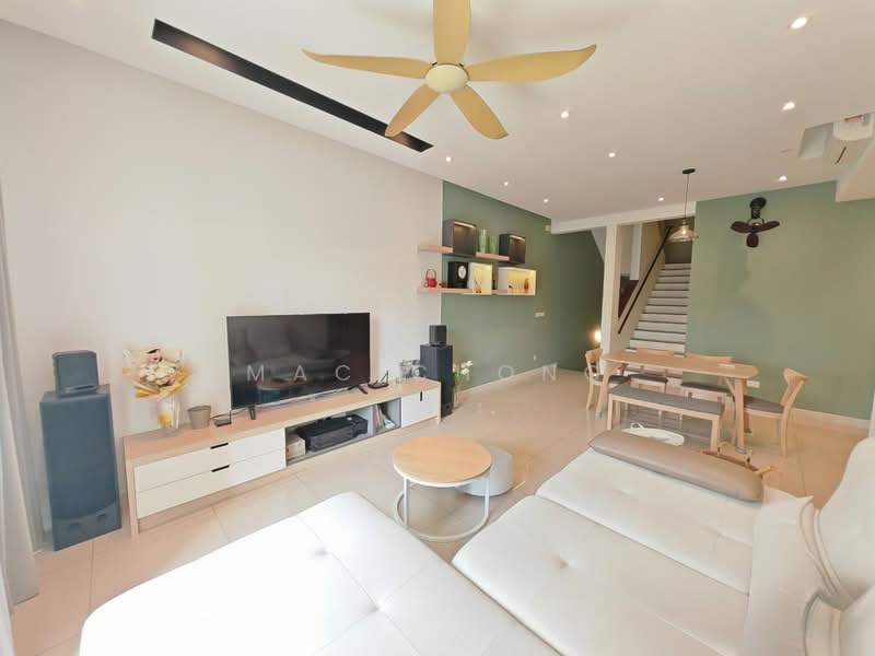 Townhouse for Sale in Kajang (Selangor) - Mac Chong - Living Room - PropertyGuru.com.my