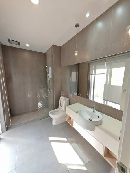 Townhouse for Sale in Kajang (Selangor) - Mac Chong - Bathroom - PropertyGuru.com.my