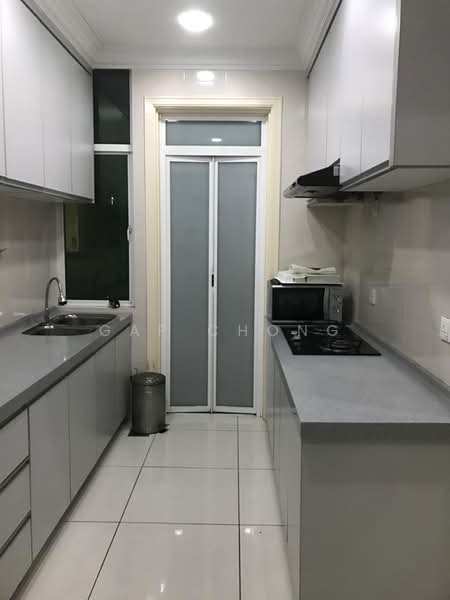 Servis Apartment untuk Dijual di Subang Olives Residence - Gap Chong - Kitchen - PropertyGuru.com.my