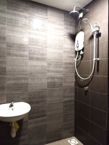Service Residence for Sale at Symphony Tower (Menara Simfoni) - Esther Law - Bathroom - PropertyGuru.com.my