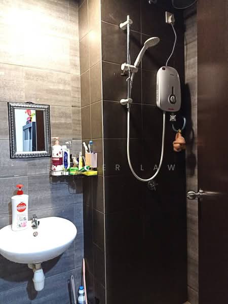 Service Residence for Sale at Symphony Tower (Menara Simfoni) - Esther Law - Bathroom - PropertyGuru.com.my