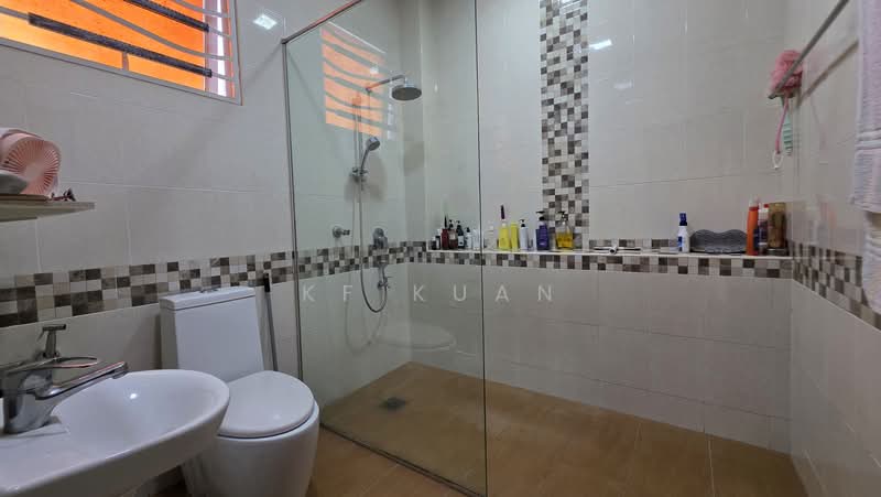 Rumah Berkembar untuk Dijual di Taman Tun Dr Ismail (Kuala Lumpur) - KF Kuan - Bathroom - PropertyGuru.com.my