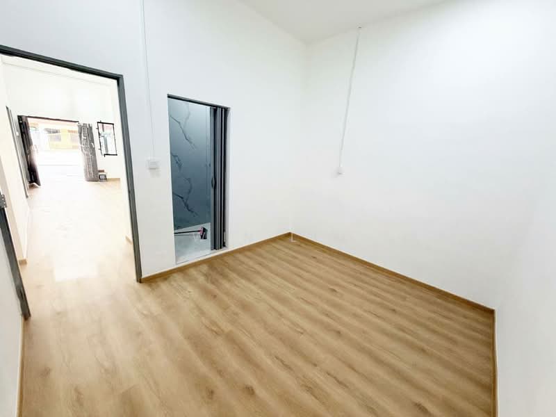 Rumah Berkembar untuk Dijual di Taman Bunga Ros (Tebrau) - Win Lim - Interior - PropertyGuru.com.my