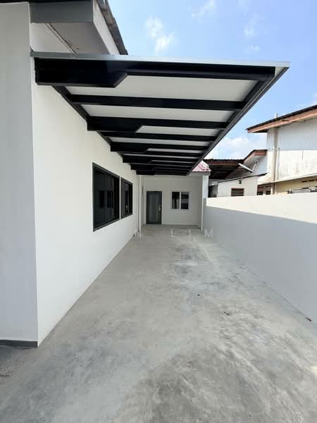 Rumah Berkembar untuk Dijual di Taman Bunga Ros (Tebrau) - Win Lim - Exterior - PropertyGuru.com.my