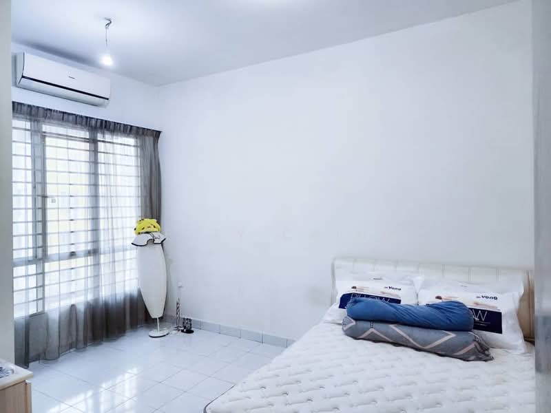 Apartment for Sale at 162 Residency - Ketty Ching - Bedroom - PropertyGuru.com.my