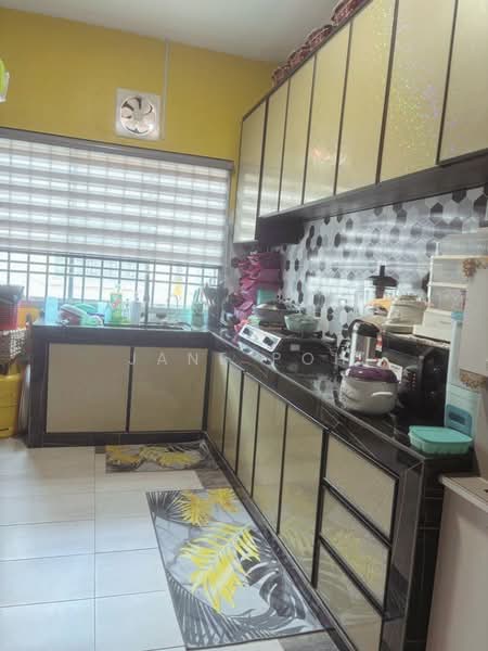 Rumah Teres 1 Tingkat untuk Dijual di Taman Kota Masai (Pasir Gudang) - Jane Poh - Kitchen - PropertyGuru.com.my