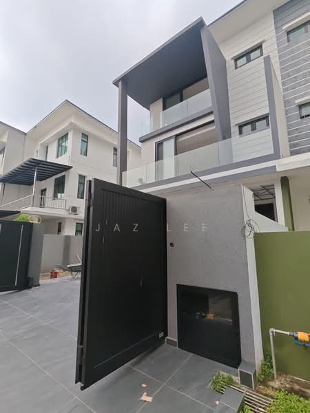 Cluster House for Sale in Taman Mutiara Mas (Skudai) - Jaz Lee - PropertyGuru.com.my