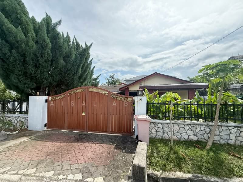 Rumah Banglo untuk Dijual di Kampung Tunku (Petaling Jaya) - Faisal Abu Omar - Exterior - PropertyGuru.com.my