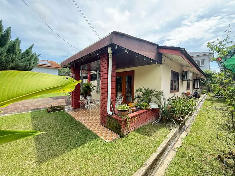 Rumah Banglo untuk Dijual di Kampung Tunku (Petaling Jaya) - Faisal Abu Omar - Exterior - PropertyGuru.com.my