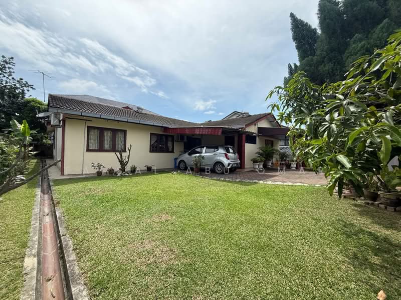 Rumah Banglo untuk Dijual di Kampung Tunku (Petaling Jaya) - Faisal Abu Omar - Exterior - PropertyGuru.com.my