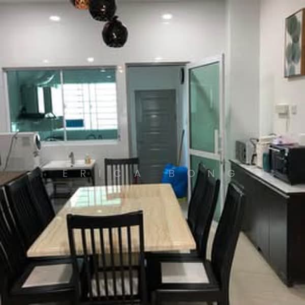 2-storey Terraced House for Rent in Kota Samarahan (Sarawak) - Erica Bong - Dining Room - PropertyGuru.com.my