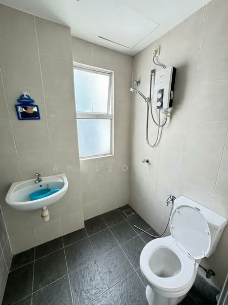 Apartment for Sale at Impian Titanium - Apollo Ng - Bathroom - PropertyGuru.com.my