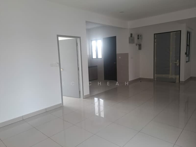 Rumah Bandar untuk Disewa di Elmina (Shah Alam) - KC Cheah - Living Room - PropertyGuru.com.my