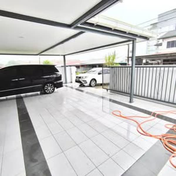 2-storey Terraced House for Rent in Pending (Kuching) - Erica Bong - Car Park - PropertyGuru.com.my