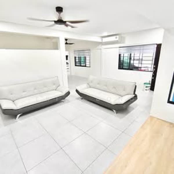 2-storey Terraced House for Rent in Pending (Kuching) - Erica Bong - Living Room - PropertyGuru.com.my