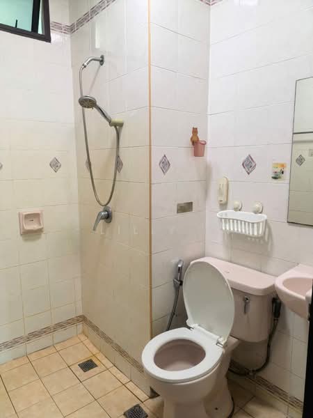 Kondominium untuk Disewa di Pierce Palace - Lilly . - Bathroom - PropertyGuru.com.my