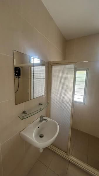 Rumah Teres 2 Tingkat untuk Disewa di Kemuning Utama (Shah Alam) - Joey Wong - Bathroom - PropertyGuru.com.my