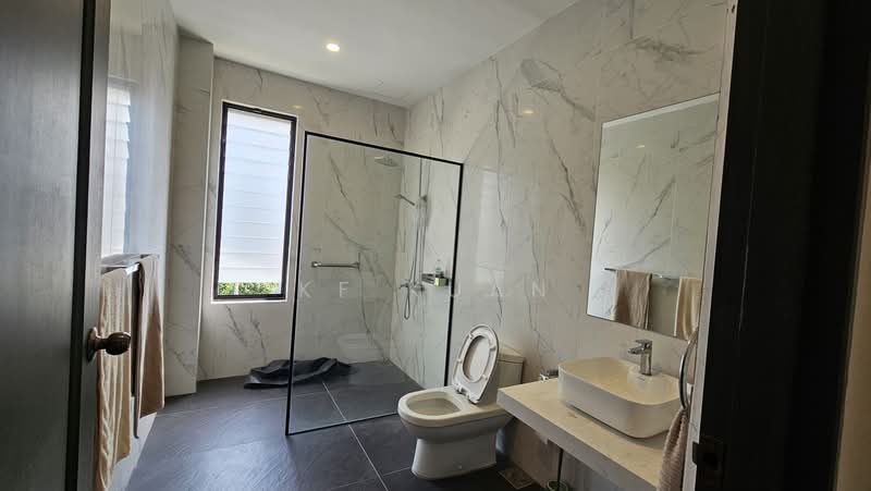 Rumah Banglo untuk Dijual di Saujana Impian (Kajang) - KF Kuan - Bathroom - PropertyGuru.com.my