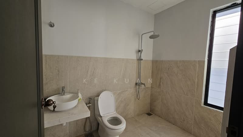 Rumah Banglo untuk Dijual di Saujana Impian (Kajang) - KF Kuan - Bathroom - PropertyGuru.com.my