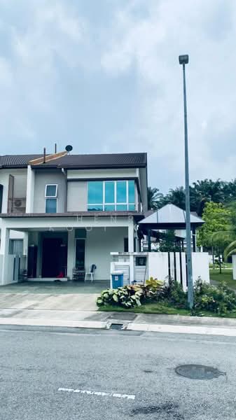 Rumah Teres untuk Dijual di Bandar Tropicana Aman (Telok Panglima Garang) - Henry Kooi Kuan Xiang - Exterior - PropertyGuru.com.my