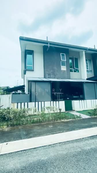 Rumah Teres untuk Dijual di Bandar Tropicana Aman (Telok Panglima Garang) - Henry Kooi Kuan Xiang - Exterior - PropertyGuru.com.my