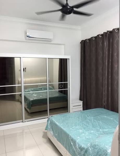 Kondominium untuk Disewa di Tropicana Bay Residences - CY Ong - Bedroom - PropertyGuru.com.my