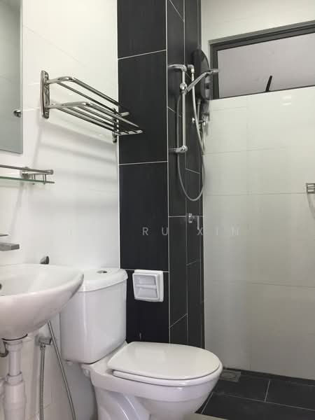 Servis Apartment untuk Dijual di Seasons Garden Residences - Tan Ru Xin - Bathroom - PropertyGuru.com.my
