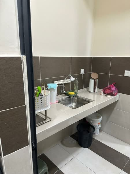 Kondominium untuk Disewa di Maple Residence - Abby Woo - Kitchen - PropertyGuru.com.my