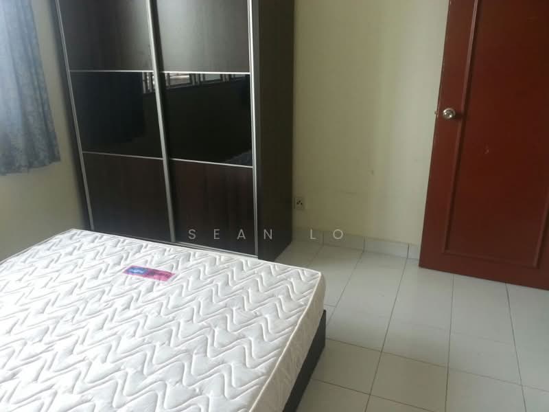 Servis Apartment untuk Disewa di E-Tiara - Sean Lo - Bedroom - PropertyGuru.com.my