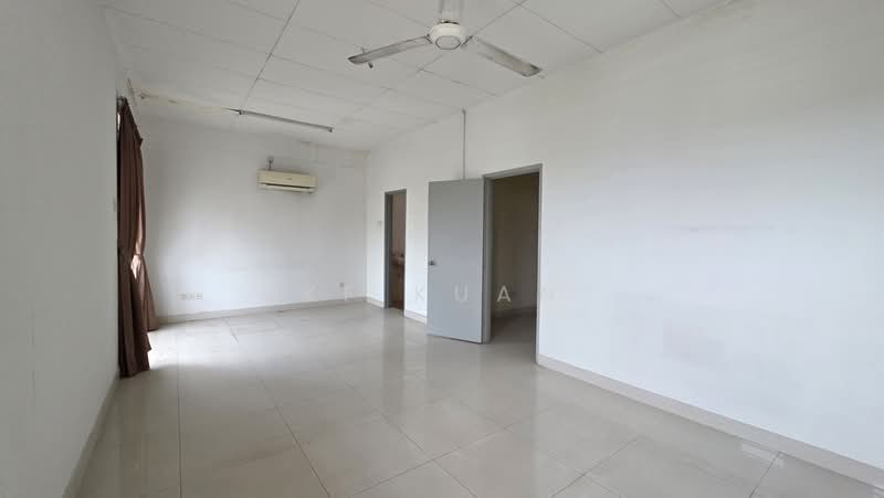 Semi-Detached House for Sale in Taman Kipark (Puchong) - KF Kuan - PropertyGuru.com.my