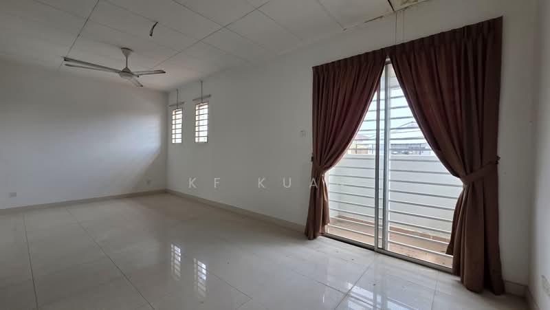 Semi-Detached House for Sale in Taman Kipark (Puchong) - KF Kuan - PropertyGuru.com.my