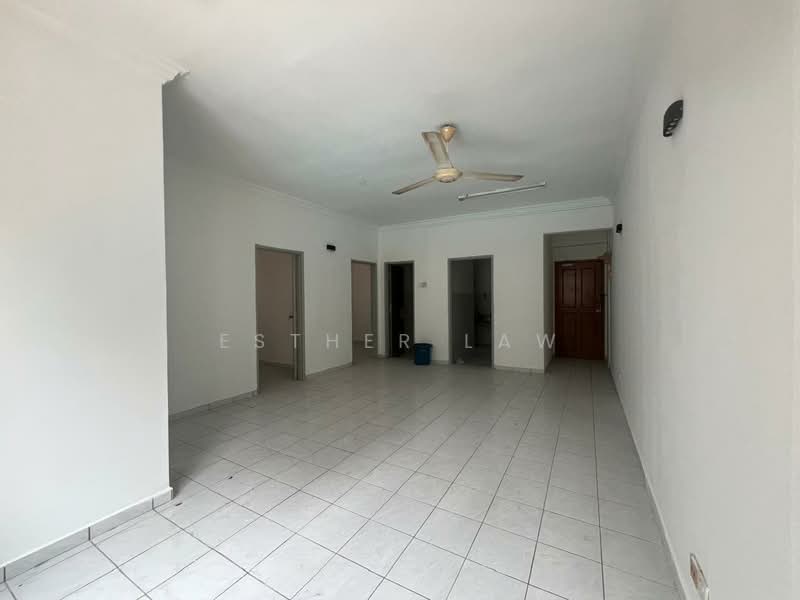 Kondominium untuk Disewa di Garden Park - Esther Law - Living Room - PropertyGuru.com.my
