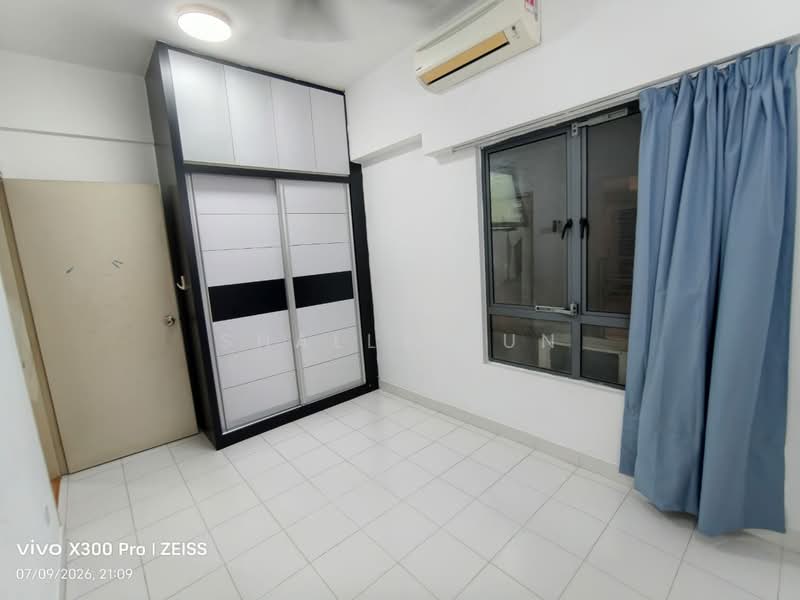 Servis Apartment untuk Disewa di SetiaWalk - Shally Pun - Bedroom - PropertyGuru.com.my