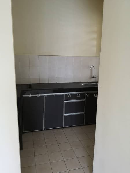 Pangsapuri untuk Disewa di Baiduri Court Apartment - Joey Wong - Kitchen - PropertyGuru.com.my