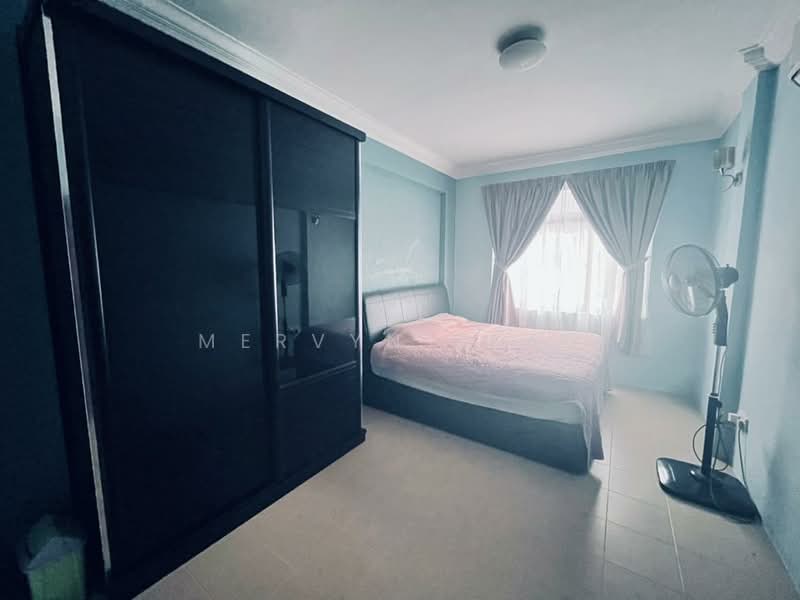 Kondominium untuk Dijual di Ayu Heights - Mervyn Seah - Bedroom - PropertyGuru.com.my