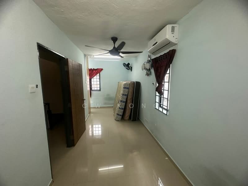 2.5-storey Terraced House for Rent in Taman Sri Sinar (Segambut) - CW Kong - Interior - PropertyGuru.com.my