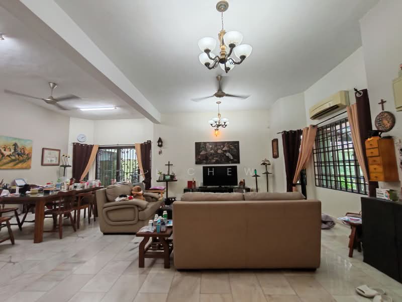 Semi-Detached House for Sale in Kampung Jawa (Klang) - CL Chew - Living Room - PropertyGuru.com.my