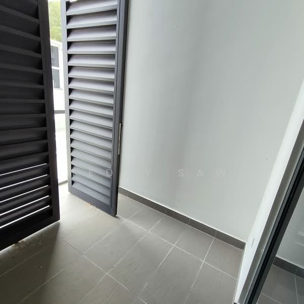 Bungalow House for Sale in Shah Alam (Selangor) - Teddy Saw - Balcony - PropertyGuru.com.my