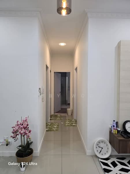 Condominium for Rent at The Greens @ Subang West - Abby Woo - Corridor - PropertyGuru.com.my