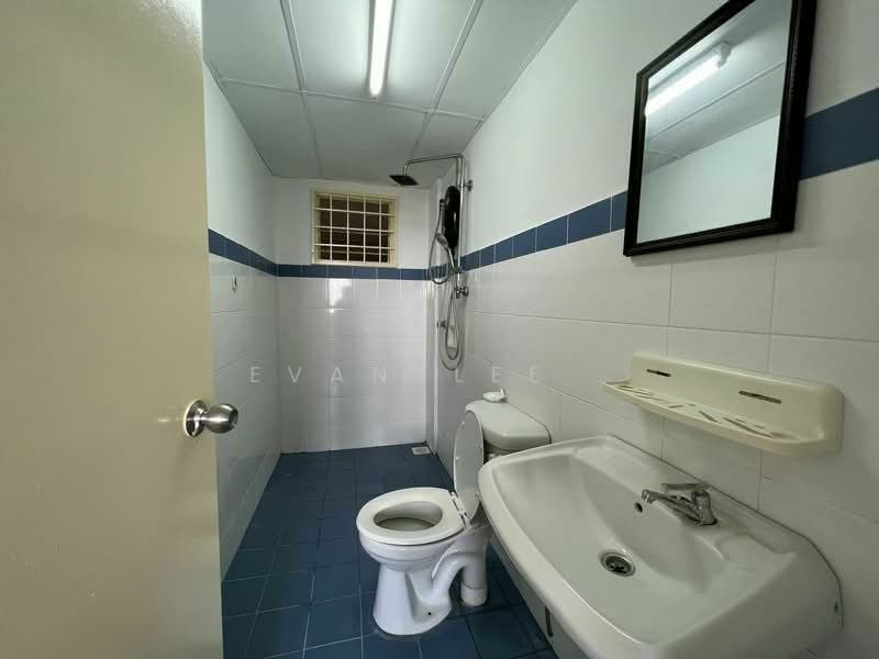 Condominium for Rent at Belimbing Heights - Evanslee . - Bathroom - PropertyGuru.com.my