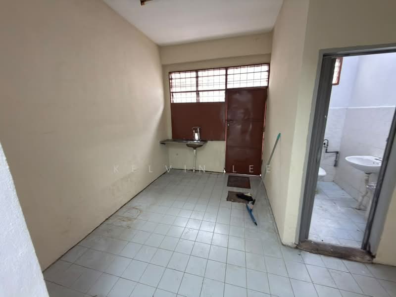 Rumah Teres 2 Tingkat untuk Dijual di Taman Kasawari (Simpang Ampat) - Kelvin Lee - Interior - PropertyGuru.com.my